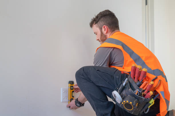 Best Licensed Electrician  in Pemberwick, CT